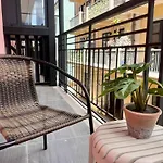 The Colonial Condo Amplio & Familiar En Casco